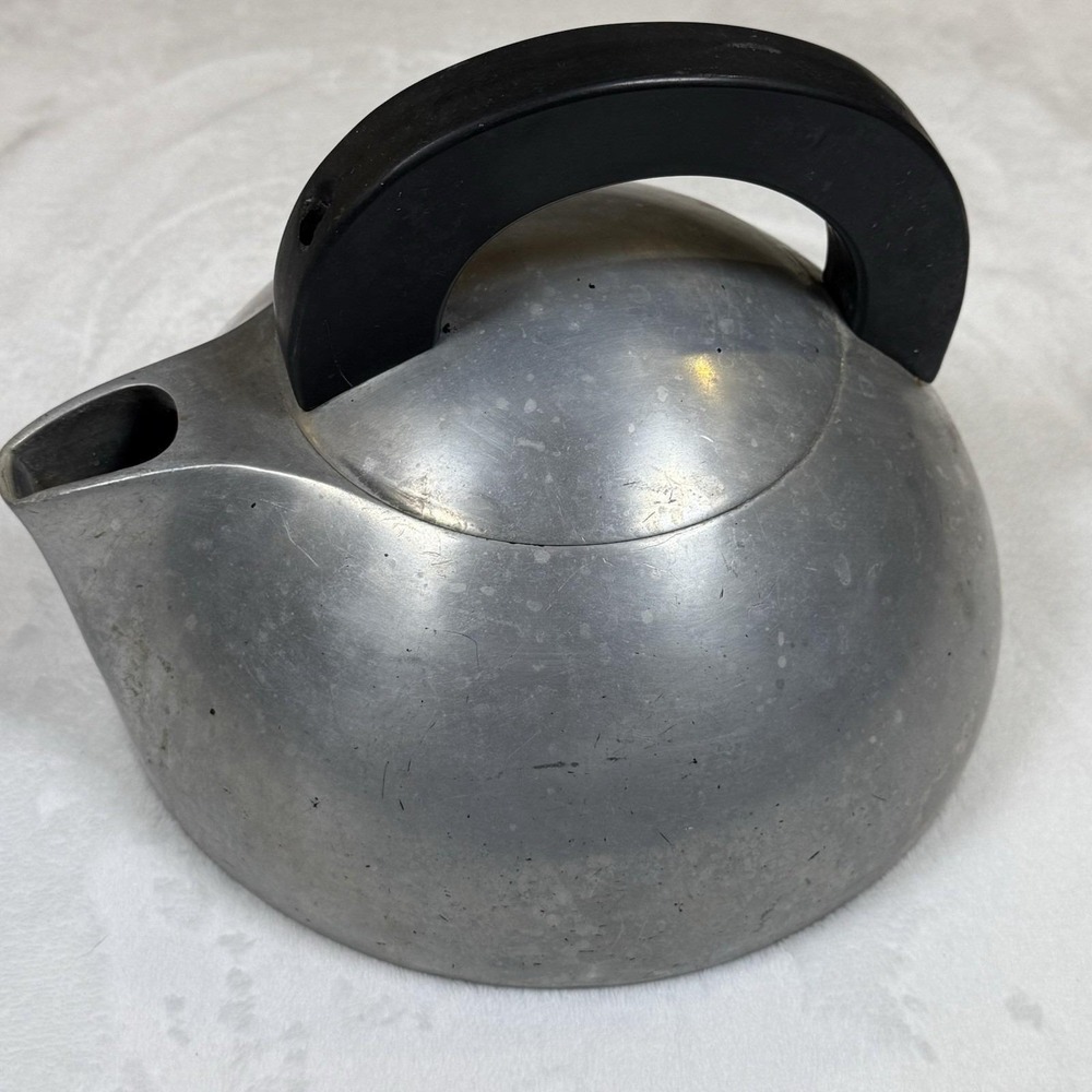 Wagner Ware Sidney-O Magnalite 4133M Tea Kettle 1930s Art Deco John Rideout